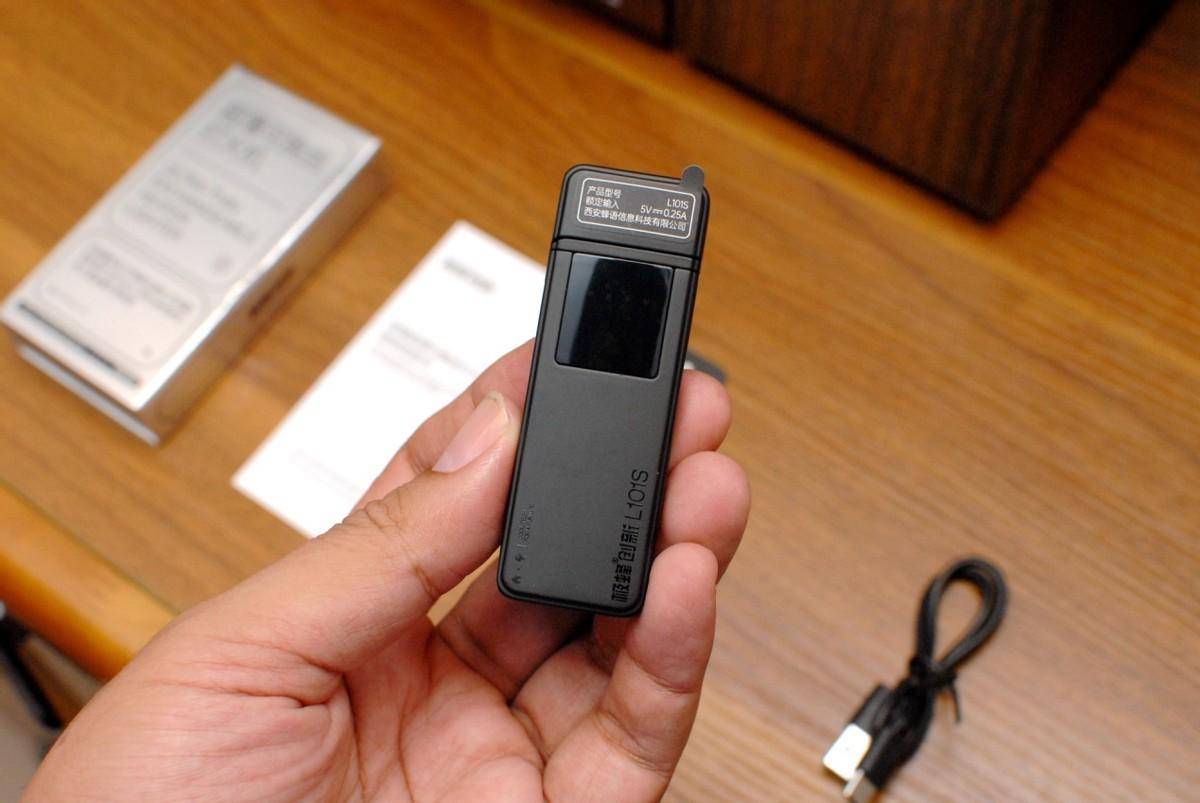 不管你抽不抽烟,这款超薄可换丝充电打火机必须得有