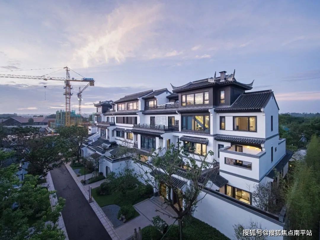 海口『绿城·桃李春风』售楼处电话——24小时电话解析—项目在售面积