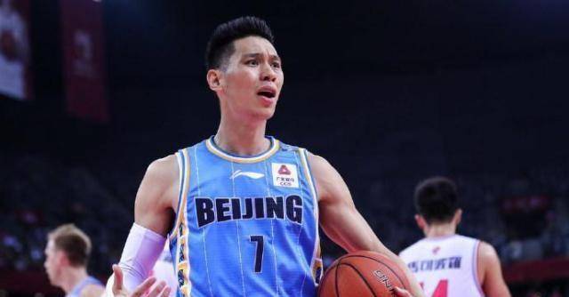 刘晓宇血洒赛场林书豪挂彩卢艺文伤退方硕被驱逐深圳惨胜首钢_篮板