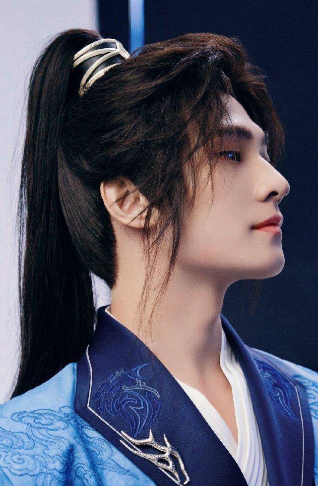 「新晋古装男神盘点」"陌上人如玉,公子世无双"_造型_罗云熙_五官