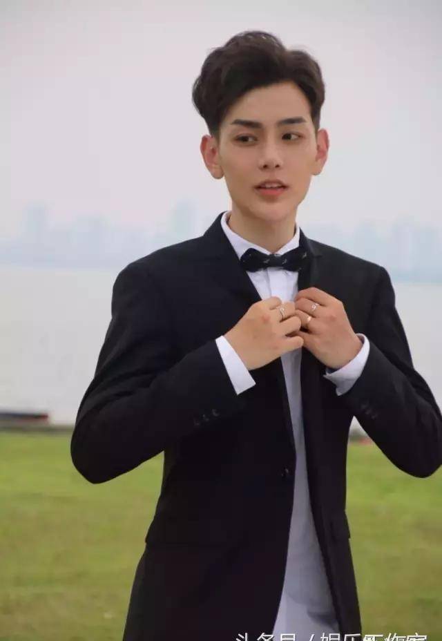 王俊凯的室友各个都是高富帅!_boy_微博_宝宝