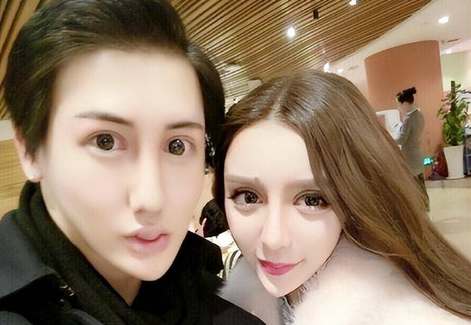 停止更新的300万级网红,罗翔一句话被网络欺负,李子柒跟公司闹翻_刑法