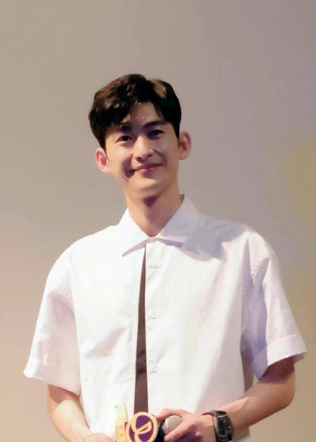 张翰,原名张汉,1984年10月6日出生于黑龙江省齐齐哈尔市龙沙区,中国