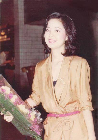 十八九岁的邓丽君有多美?