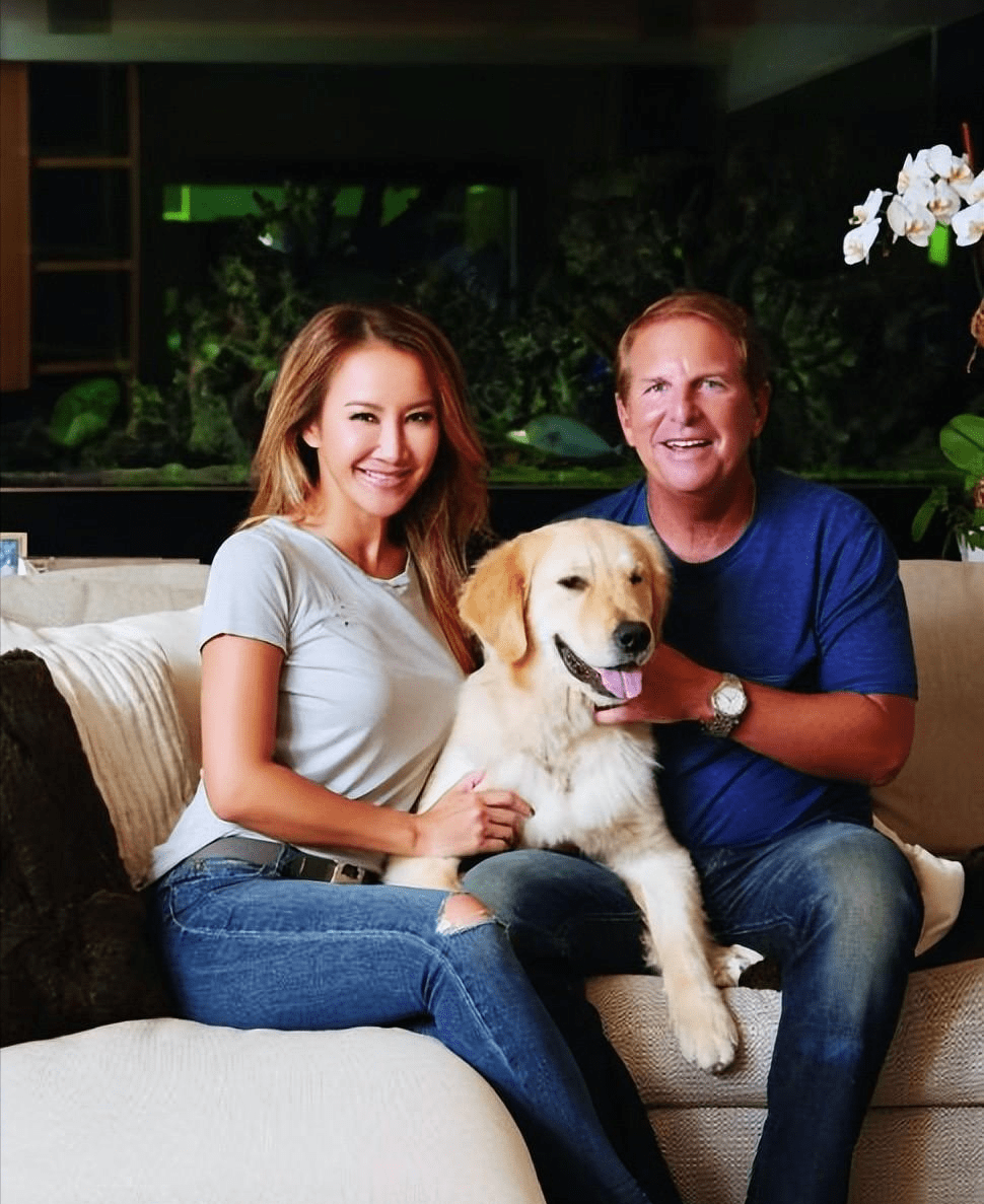 声称李玟生命中的命门是婚姻,暗示其加拿大老公布鲁斯是导致李玟抑郁