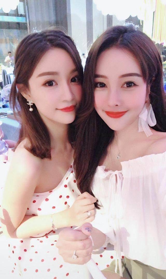 网红雪梨为儿子办百日宴,一家三口合影首曝光_林珊珊_婚礼_婚宴