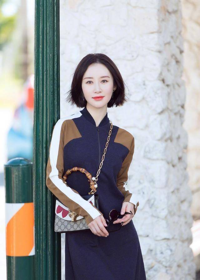 杨幂,刘诗诗和舒畅早春穿衣搭配超美,网友:春天像她们穿就对啦_赵丽颖