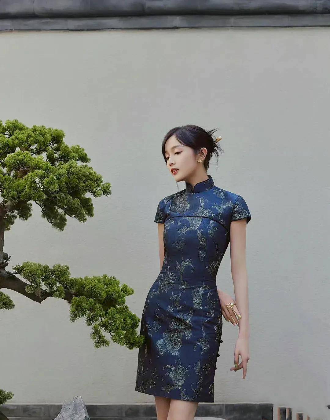 哪位女演员的旗袍在你心中最美呢?评论区留言