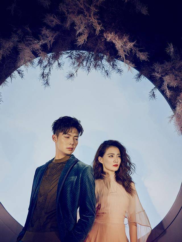 于正内涵张恩铭和胡冰卿,称对渣男蠢女不感兴趣,永远吃瓜第一线_徐璐