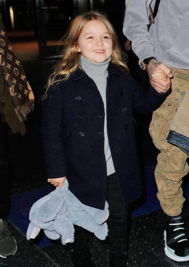 贝嫂维多利亚:小七天生就是个明星_贝克汉姆_小家伙_孩子