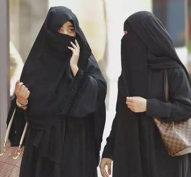 的沙特公主,被家族成员公开处以石刑,她做错了什么_米莎_哈立德_女性