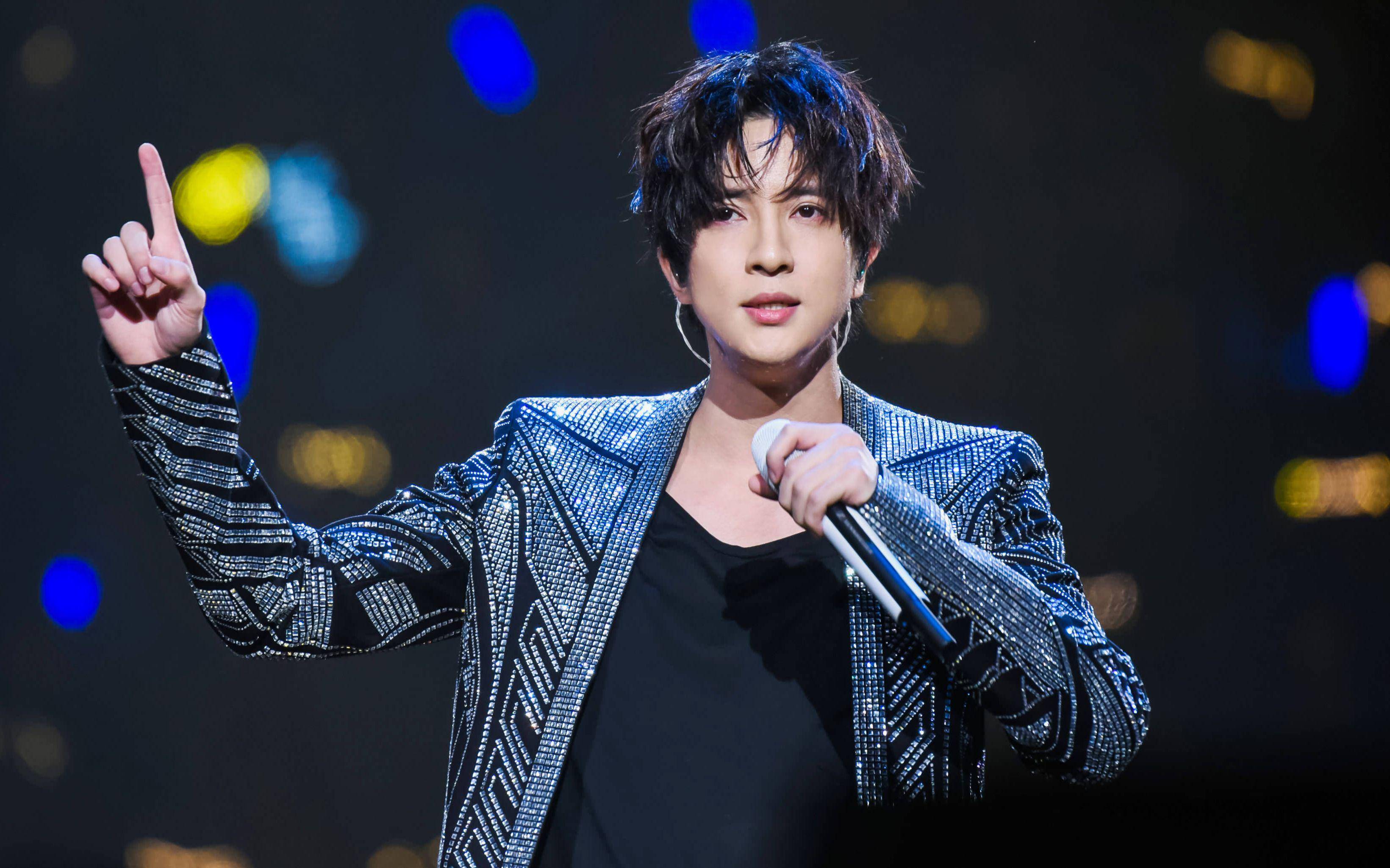 十大热搜演唱会排名:内地薛之谦,张杰称霸,华晨宇高于周杰伦_五月天