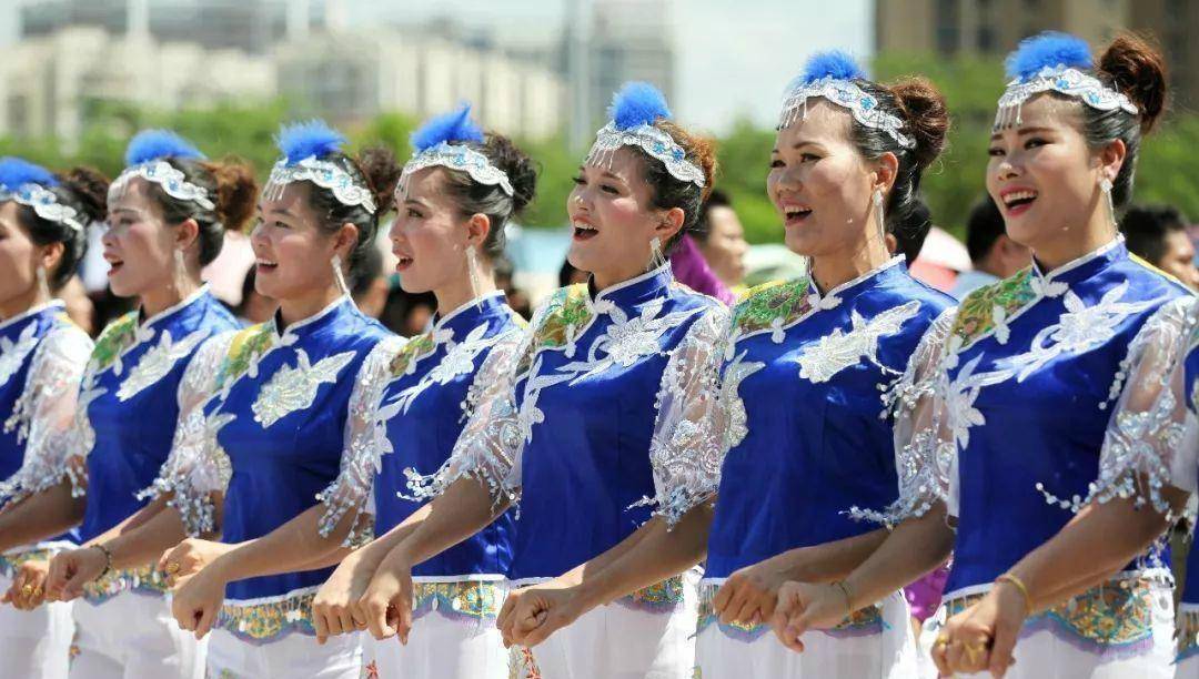 "红旗小姐姐"薛梅丽意外助力"南国乐苑奇葩""儋州调声"逆袭_海南_男女