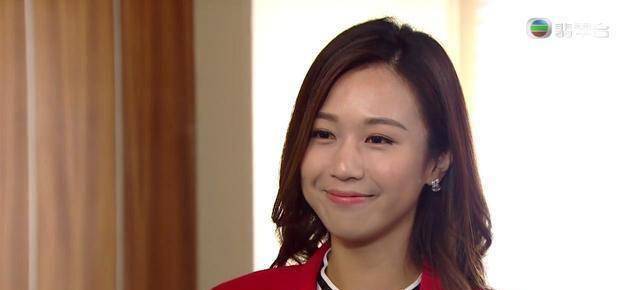 《爱回家》的新篇章,虽元素众多,可掩盖不了故事的无趣_何沛珈_雷珍妮