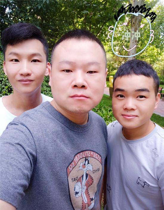 岳云鹏晒午餐,刘筱亭"吃饺子"的梗被刷屏,咋就成了伤人伤己?