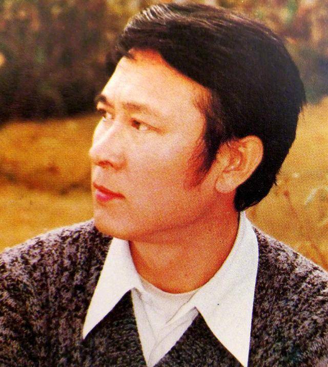 《红楼梦》贾宝玉父亲贾政饰演者去世,《敌营十八年》演反派何昆