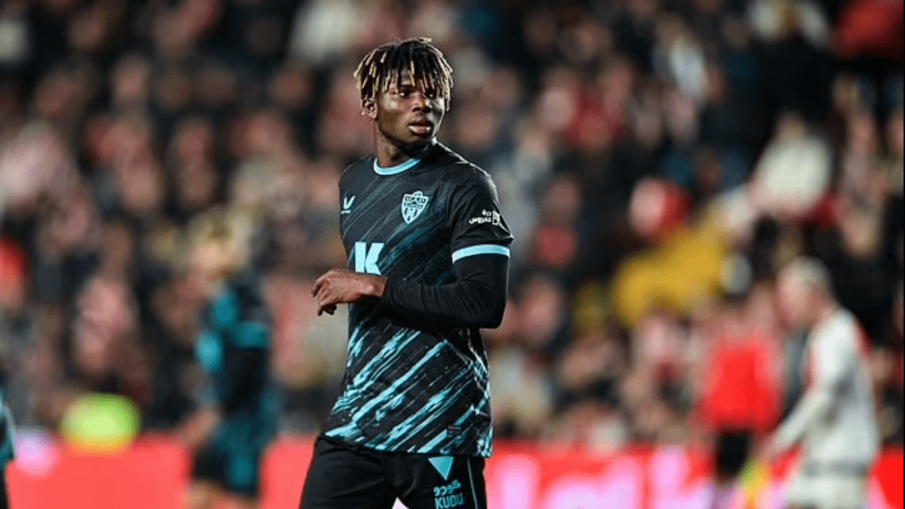 埃弗顿在完成扬签约后将注意力转向阿尔梅里亚前锋埃尔·比拉尔·图雷