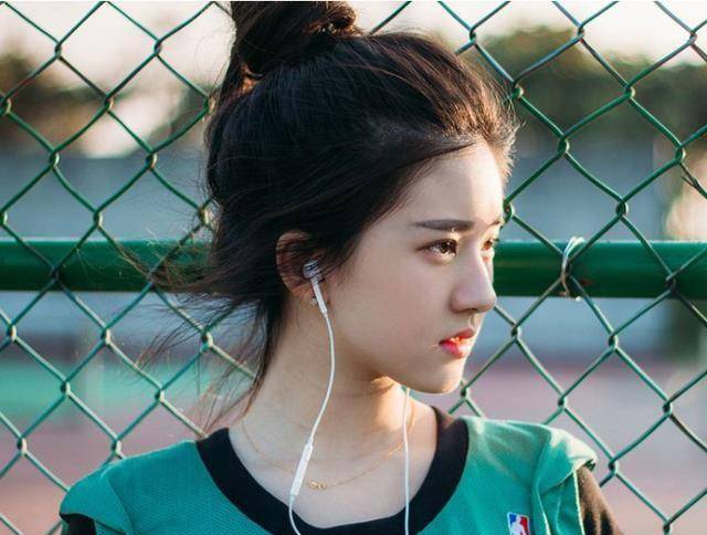 女主喝醉调戏韩烁,哭腔撒娇后被夫君一把抱走_花恒城_玄虎_生活