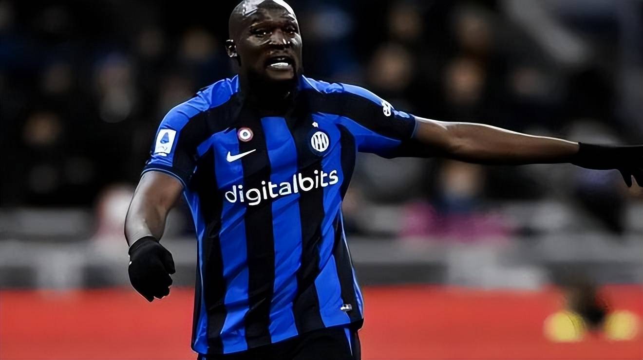 出的天价年薪,还拒绝返回切尔西,而且卢卡库为了不参加切尔西的季前赛