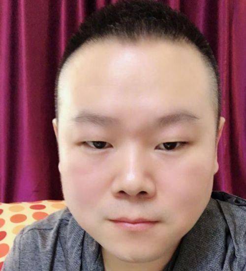 岳云鹏33岁生日晒自拍,p图帅的过分,遭调侃像吴彦祖_郭德纲_岳岳_祝福