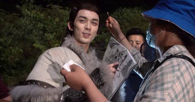 《长歌行》吴磊追求完美,向导演提要求,导演得知要求后默默走开_漫画