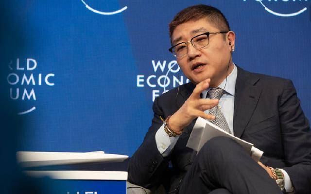 潮男徐雷临危受命,掌握京东大权,刘强东为啥偏偏选中他?