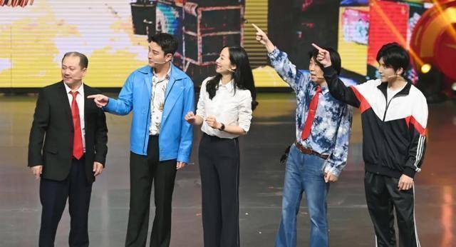 有漂亮演员好牌打个稀烂,其貌不扬的他,一手烂牌偏偏打出精彩_杨迪