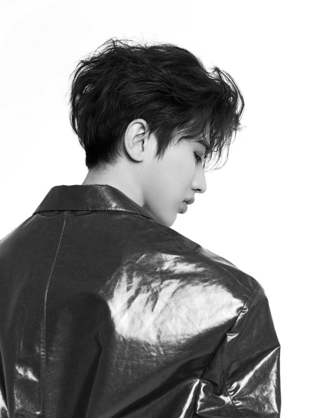 蔡徐坤的新歌bigger你不仅可能唱不了!还要学揉面!_wait_女儿_印象