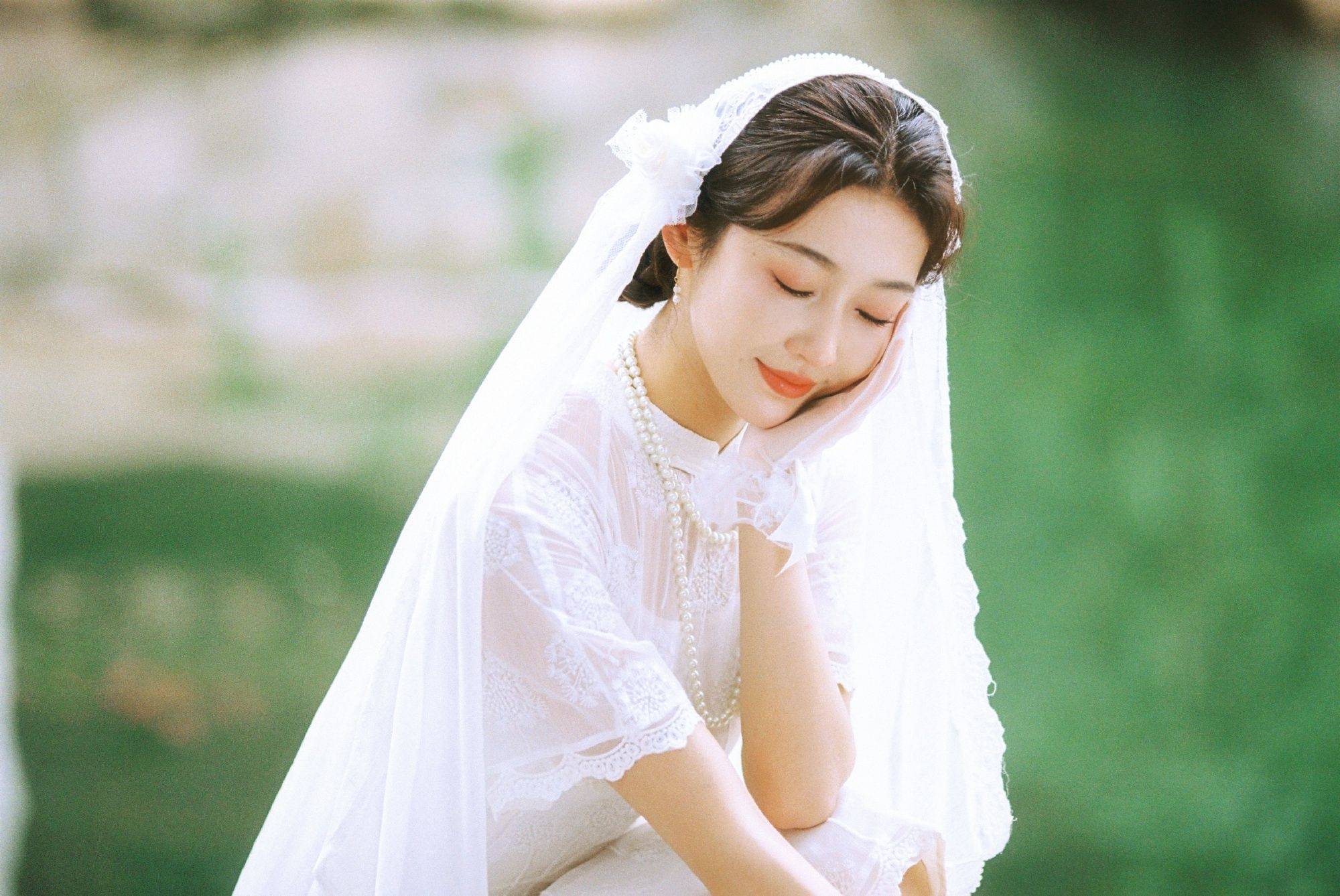 宣璐民国白色旗袍优雅性感写真_美人_一颦一笑_魅力