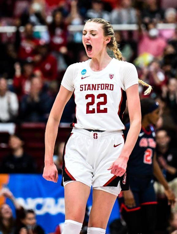 12 和 pac-12 年度最佳防守球员和wbca 年度最佳防守球员奖,是ncaa