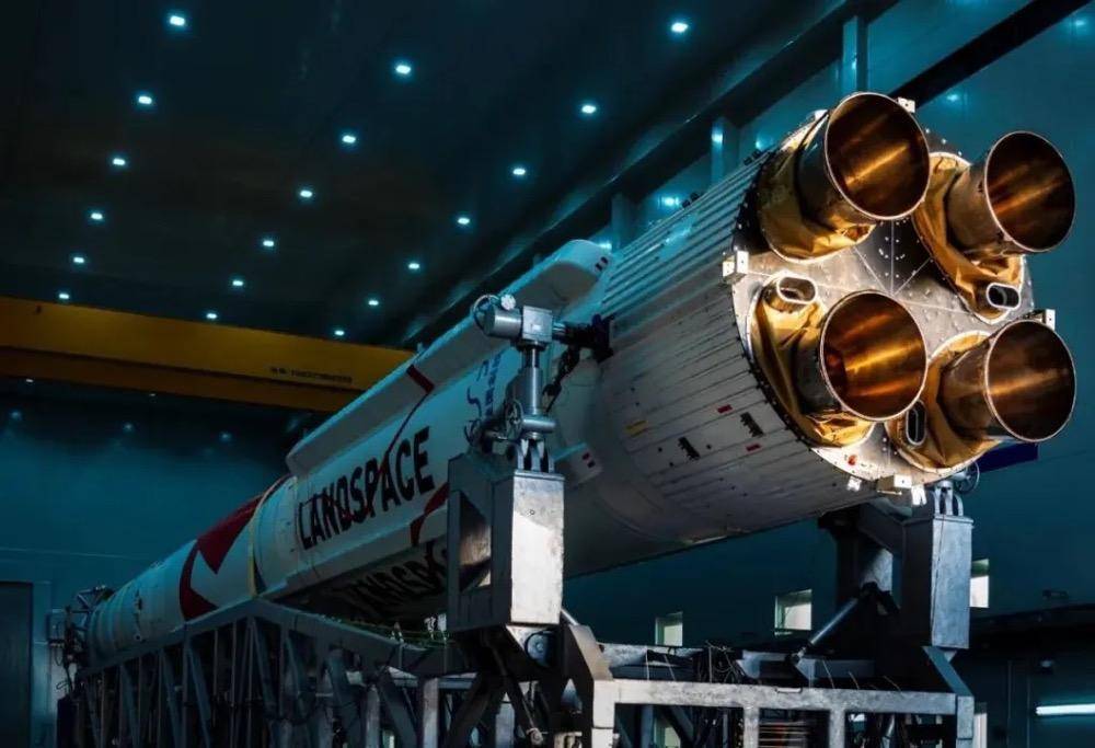 蓝箭航天发射朱雀二号,世界第一款甲烷燃料火箭,超越spacex_发动机