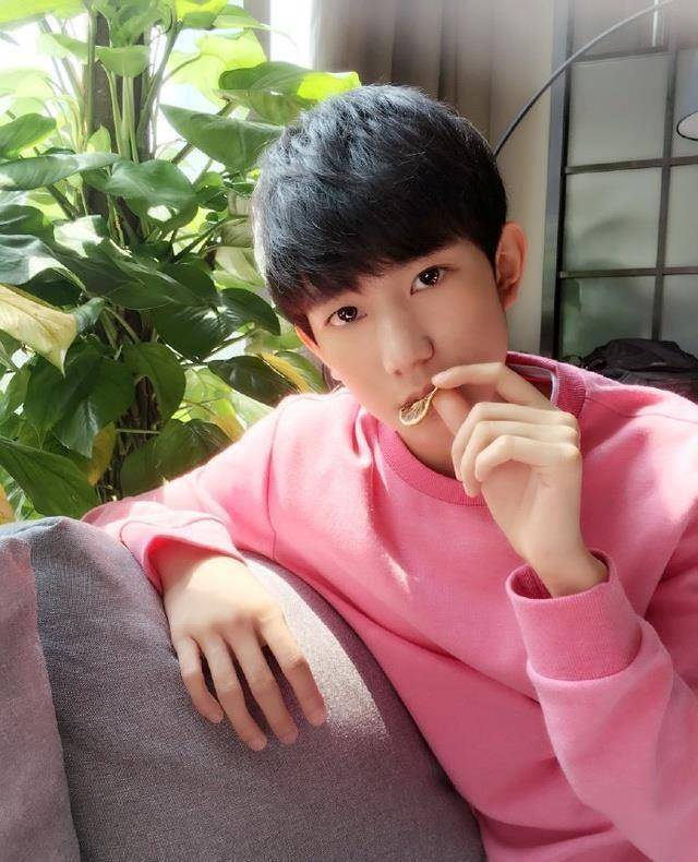 tfboys:王俊凯帅气,王源可爱,而易烊千玺却被喊"不忍直视"!