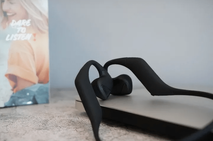 耳机开放式好还是封闭式好?开放式耳机是啥意思