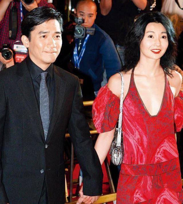 54岁张曼玉情路坎坷!九段恋情皆以失败告终,曾遇渣男损失千万_男友_梁