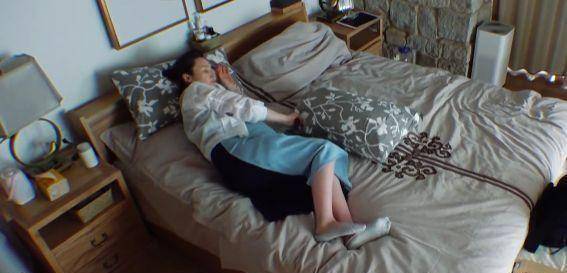 陈建斌主动做家务,让蒋勤勤去午睡,他的粗心却让老婆无法入眠_夫妻