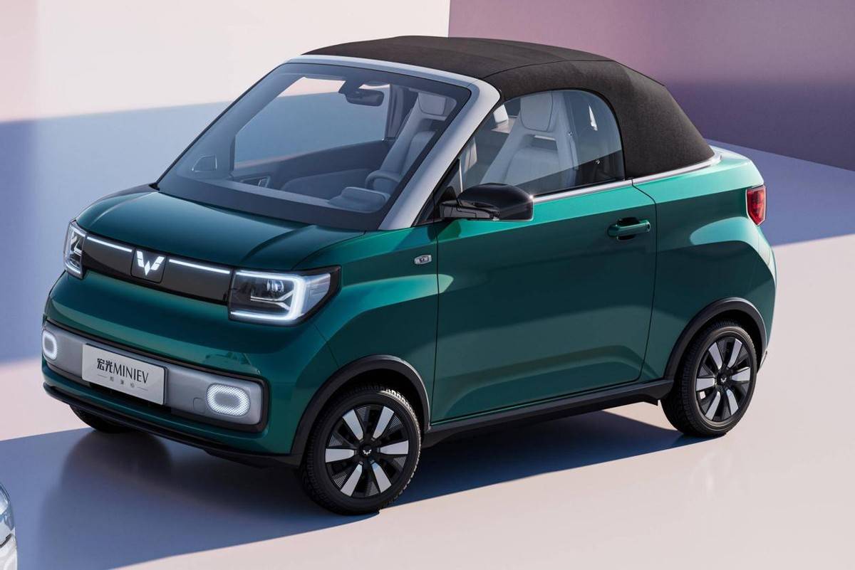 这两组熊猫mini与五菱宏光mini"正版改装车"的pk,你更喜欢哪一款呢?