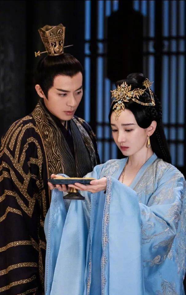 杨幂和赵又廷的cp感,在《三生三世十里桃花》中第一世白浅女扮男装