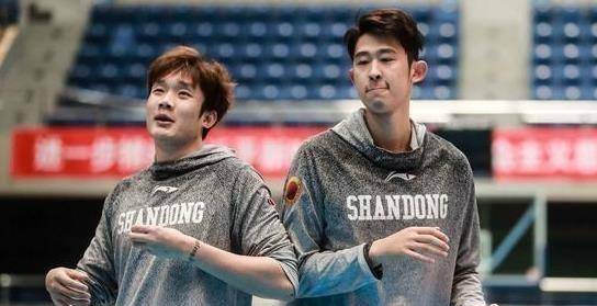 3分,23岁新星成山东边缘人物,身高2米1却偏爱投三分_球员_潘宁_内线