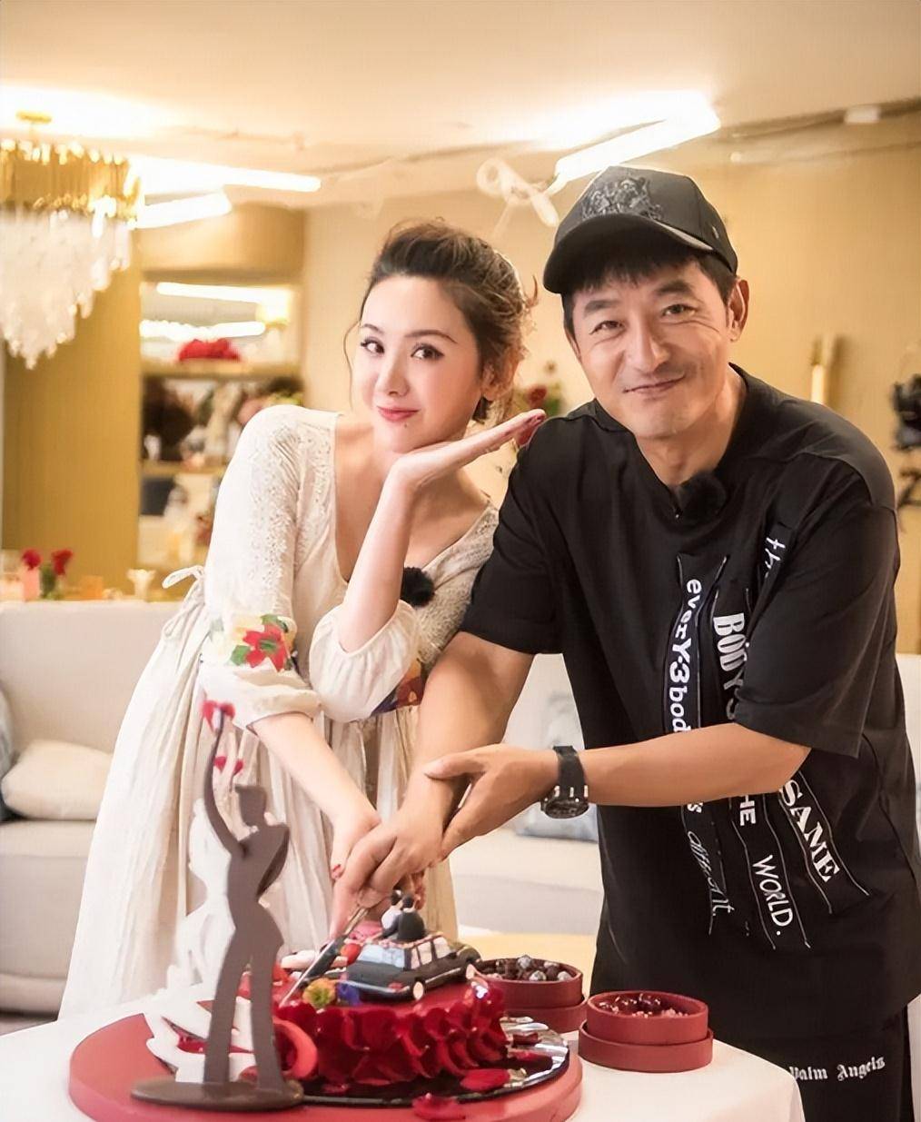 程莉莎和郭晓东结婚多年,从未传出过不和或绯闻,如今两人经常在社交