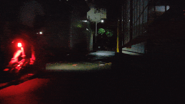 迈极炫 SEEMEE300感应追光尾灯:八大硬核科技,为安全骑行护航