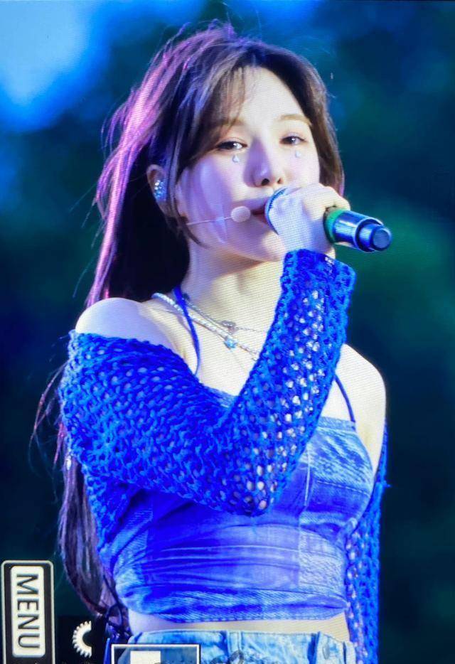 wendy生图好美,谁不喜欢这样元气又治愈的美少女呢_舞台_服装_的设计