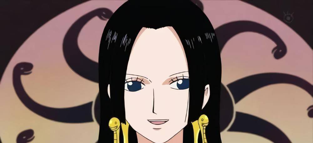 女帝汉库克是海贼王中公认的世界第一大美女,不管男女老少都会被