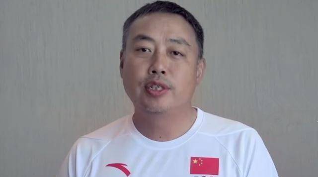 男乒主教练秦志戬之前也有过类似观点,除了要帮助老将保持状态,还要让