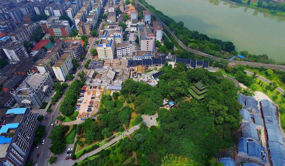 赣州人口_江西人口最多的地级市,超过890万,比南昌、新余的总和还多
