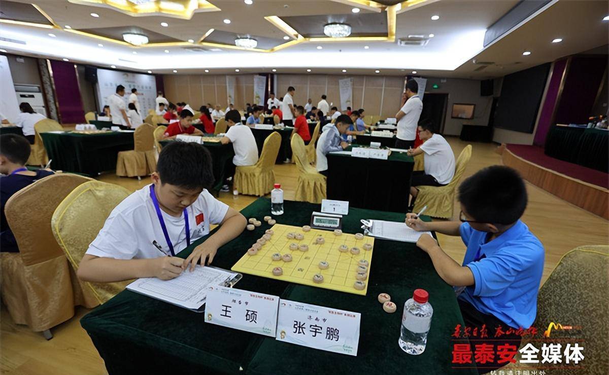 山东省第一届智力运动会象棋比赛73名棋手乐在"棋"中_李怡雯_参赛