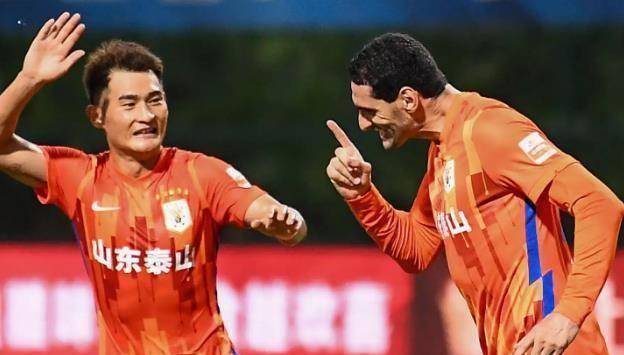 或坚持把四大功勋放到鲁能清洗名单,宋龙意外在列_泰山队_戴琳_张弛