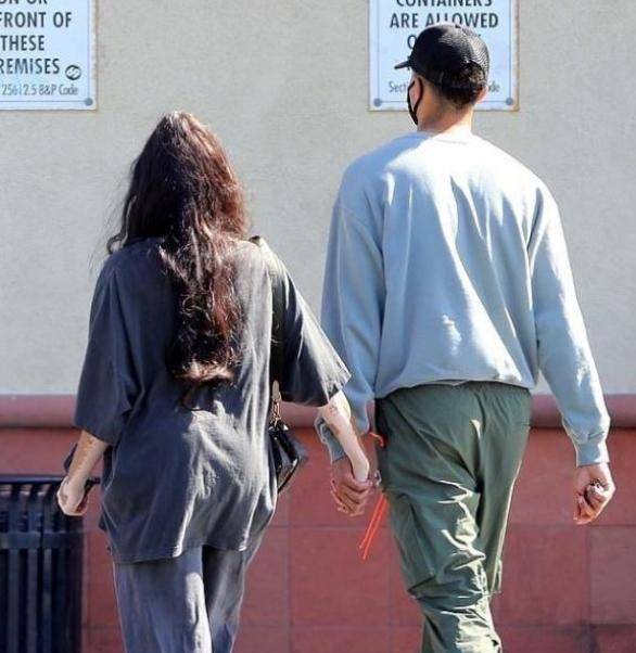 在分手后不久,库兹马状态就开始急速下降,多场比赛得分个位数.