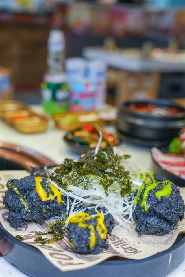 五花肉_烤制_店里