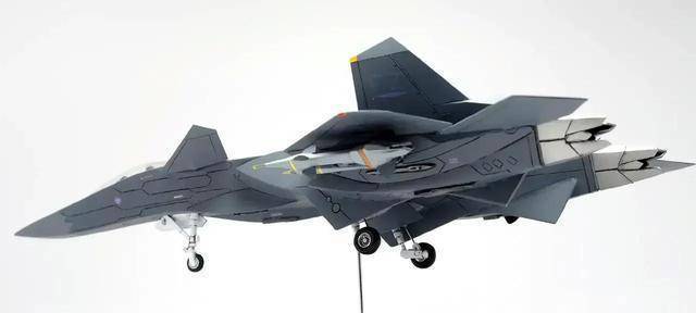 动画《战斗妖精雪风》:ffr-31系列战斗机介绍_战术侦察机_设计_批次