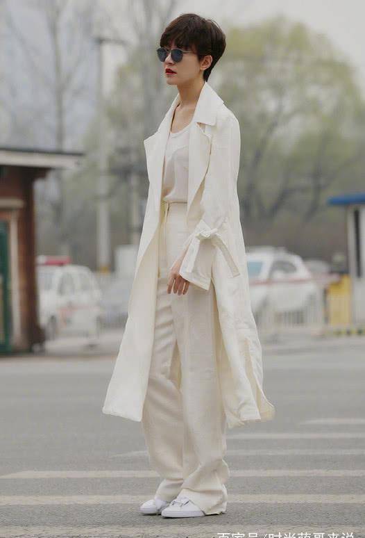 焦俊艳演绎帅气女生穿搭,八套搭配轮番换,刚好天热可以穿!